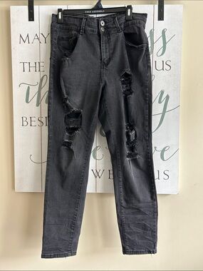 New Max Women's Black Ankle Distressed High-Rise Jeans, size 14